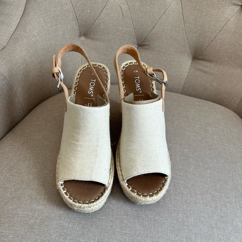 Tom’s Wedge Natural Jute Platform Wedge Sandal